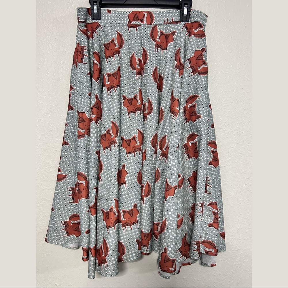 💚 2/$7 Fox Print Skirt